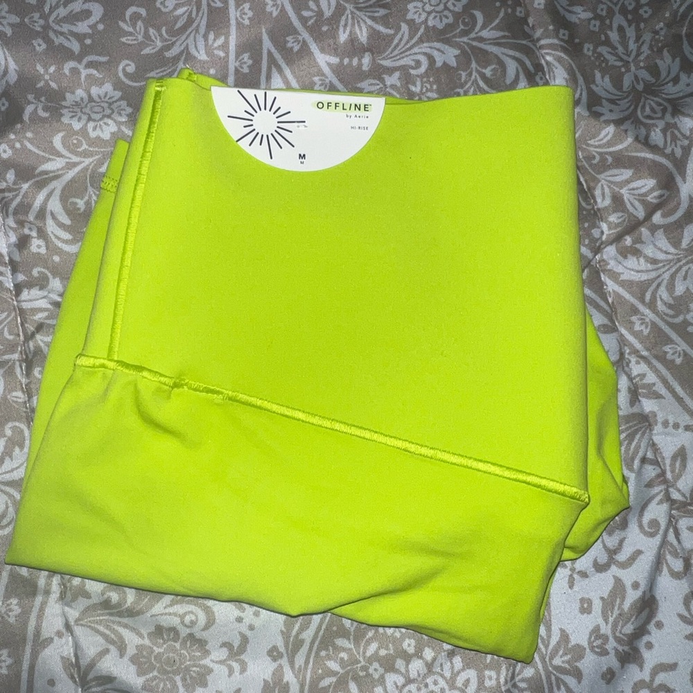 Offline by aerie Real Me Xtra Bike Short 5” Inseam Size Medium
